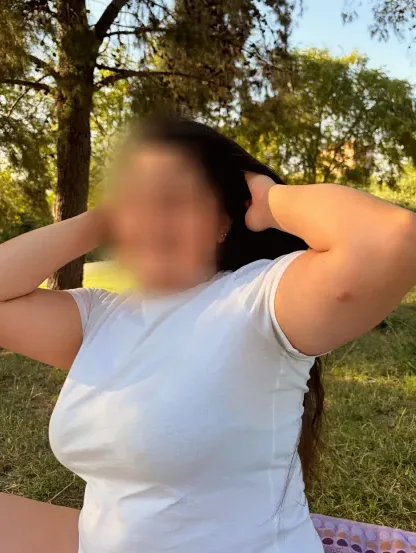 Annika, 23