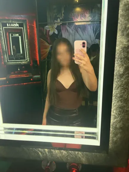Elisa, 18
