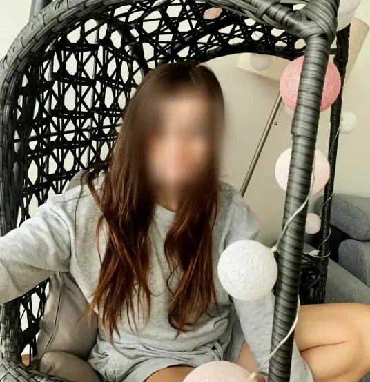 Emilia, 28