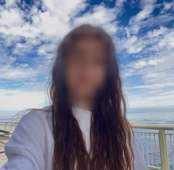 Emma, 27