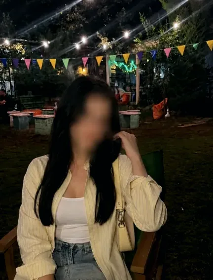 Isabell, 24