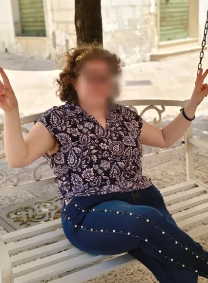 Lucia, 27