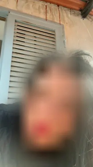 Neele, 37