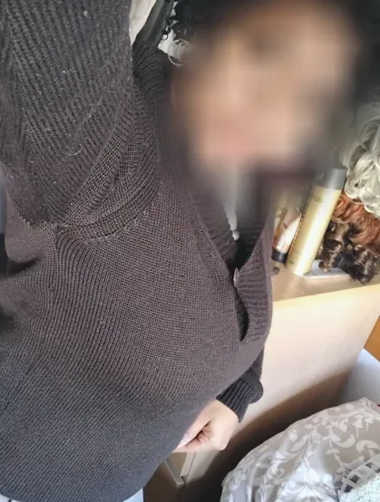 Sabrina, 39
