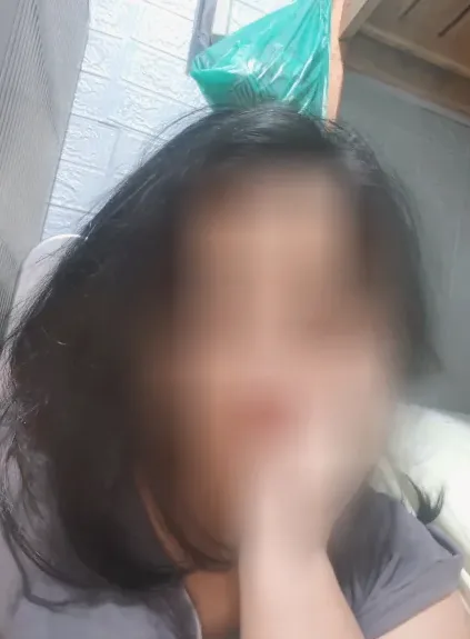 Saskia, 37