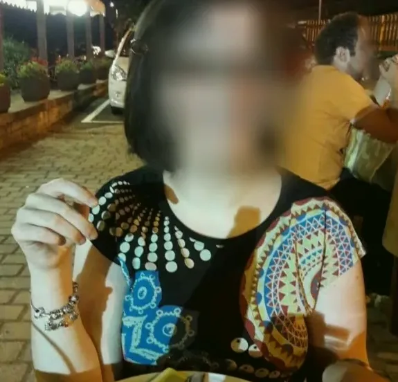 Viktoria, 32