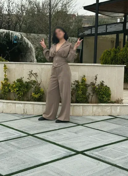 Yasmin, 34